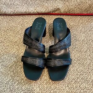 Naturalizer Inez2 slide sandals size 9